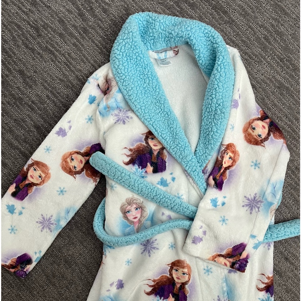 ❄️❄️Disney Frozen II robe ❄️❄️